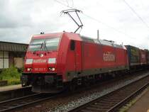 185 222-7 bei einem l�ngeren Halt im Bahnhof Vallendar/Rhein