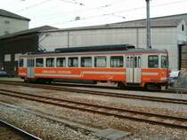 Der Be 4/4 301 beim Rangieren in Langenthal am 05.07.2004. Die meisten meiner Bilder der ASm stammen aus dem Seeland. Hier einmal ein Bild aus dem Oberaargau...