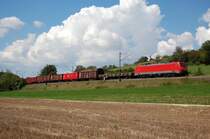 189 030-0 zog am 24.08.07 einen gemischten G�terzug in Richtung Ulm, hier bei Urspring an der Filsbahn aufgenommen.