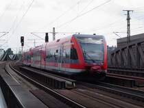 Hier verl��t eine Doppeltraktion der BR646 Berlin Spandau in Richtung Berlin Charlottenburg. (21.06.04)