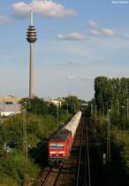 MEG Zementzug von Regensburg Ost kommend, am Freitagabend, 24. August 2007, auf der G�terbahn zwischen N�rnberg Rbf Ausfahrt und Bahnhof N�rnberg-Gro�markt. Leihweise l�uft zur Zeit als zweite Lok die Cottbuser DB-143 257 mit (hinten).