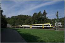 Gelbe Züge: Kurz nach Thayngen sind die beiden DB 612 547 und 612 629 auf dem Weg nach Basel Bad Bf und werden in wenigen Minuten in Schaffhausen ankommen. 

30. August 2022