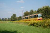 ET 801 der KVV erreicht auf seiner Fahrt als S 31 nach Forbach (Schwarzwald) in K�rze den Bedarfshalt Malsch.