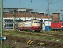 103 113-7 und 103 184-8 Im Schlepp nach der Ankunft am 26.06.2004 in Frankfurt am Main