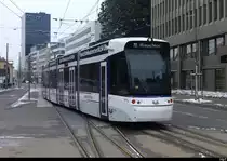 Limmattalbahn - tramlink Be 6/8  8002 in Altstetten am 17.12.2022