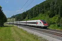 ICN 500 000  Le Corbusier  fährt am 16.06.2022 Richtung Bahnhof Tecknau.