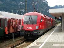 1116 027-2 und 1216 36 rangieren in Garmisch-Partenkirchen. 17.08.07