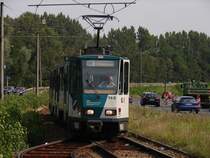 Tram 99 mit Triebzug 160/260 nach Kirchsteigfeld. Aufgenommen Potsdam Humboldtring/Nuthestra�e