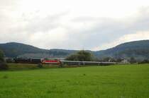 01 1066 und 1110 522-8 ziehen am 01.09.07 einen Sonderzug von Stuttgart nach Passau, hier in H�he Aalen-Oberalfingen fotografiert.