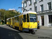 KT4DT 7070 der Berliner Verkehrsbetriebe (BVG) auf der Linie M4 nach Hohensch�nhausen/Zingster Str.