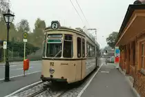 Straßenbahn Freiburg: TW  112 der Baureihe GT4, Haltestelle Dorfstraße, Günterstal. 
Datum: 29.10.1983