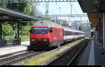 SBB - 460 061-5 von Konstanz kommend bei der einfahrt im Bhf. Kreuzlingen am 25.05.2023