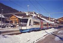 Am 26. Dezember 1999 fegte der Lothar über Europa und hinterließ beträchtliche Schäden. Die clevere BLS mietete die in Bayern tatenlos herumstehenden Integraltriebzüge und setzte sie bis zur Wiederherstellung der Energieversorgung im Simmental auf der Strecke Zweisimmen - Spiez ein. 
Hier zwei Integraltriebwagen in Zweisimmen am 7. Januar 2000. 