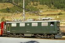 RhB - Ge 4/4I 610  VIAMALA  am 30.09.1990 in Scuol - STRECKEN-LOKOMOTIVE - �bernahme 03.07.1953 - SLM4085/MFO/BBC - 1184 KW - Gewicht 48,00t - L�P 12,10m - zul�ssige Geschwindigkeit 80 km/h - �2=16.03.1987. Hinweis: noch vor Umbau in gr�ner Lackierung
