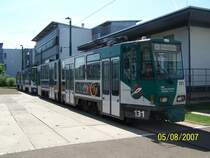 KT4D Zug 130/230 steht vor der Wagenhalle auf dem Betriebshof. Dieser Zug wurde nach l�ngerer Zeit als operative Reserve wieder aktiviert.