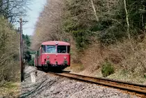 Uerdinger Schienenbuszug auf der DB-Nebenbahn Göppingen - Schwäbisch Gmünd, 24.04.1984
