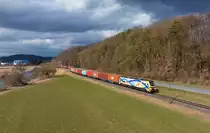 159 231 mit einem Containerzug am 07.03.2023 bei Seebach.