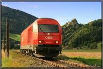 Diesellok 2016 051 Hercules f�hrt aus dem Lavanttal kommend in Richtung Zeltweg.Im Hintergrund ist die Ruine Eppenstein zu sehen.
Wei�kirchen 5.9.2007
