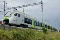 Die neue S-Bahn-MIKA RABe 528 204 (Übernahme 18.08.23) für die BLS am 22.6.23 in Brenzikofen abgestellt.