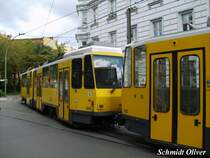 KT4DT 7001 der Berliner Verkehrsbetriebe (BVG) auf der Linie M4 nach Falkenberg