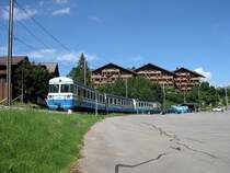Berner Oberland 2007 - Von Zweisimmen sind wir �ber den Rinderberg nach Saanenm�ser gewandert. Von hier aus wollen wir die Heimreise antreten. Zu Gunsten des  Golden-Pass-Classic  lassen wir am 31.07.2007 in Saanem�ser dem R 2624 nach Zweisimmen den Vorrang. 