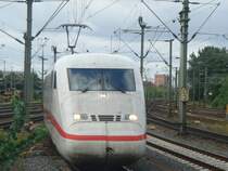 Der Zugteil 539 hat Einfahrt in den Bahnhof Hannover Hbf. Aufgenommen am 07.09.07