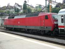 120 130-0 steht am 2.8.2007 mit einem Ersatzzug in Schaffhausen