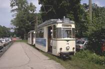 Strassenbahnzug der Linie 88 nach R�dersdorf im Jahr 1994 beim S-Bhf.Friedrichshagen(Archiv P.Walter)