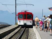 Ein Triebwagen der VRB in Rigi Kulm.