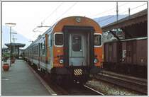 Lange Zeit verkehrten diese sehr langen Regionalz�ge zwischen Milano und Tirano. Im Bild der Steuerwagen im Bahnhof Sondrio.
(Archiv 06/83)
