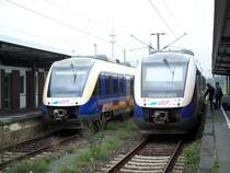Zwei EVG Triebz�ge in Bremerhaven Hbf (21.8.2007)