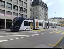 BVB - Be 6/8 5028 mit Werbung unterwegs in Basel am 17.07.2023