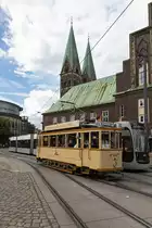 Triebwagen 134 der Freunde der Bremer Straßenbahn e.V. in der Domsheide - 6.8.23
25 Jahre Linienverlängerungen der Äste zum Flughafen und zur Universität