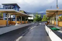 ASm BTI Aare Seeland mobil AG Biel-Täuffelen-Ins-Bahn: Neubau der Station, Nidau, 6. August 2023. Die verdichtete Kiesschicht hat einen Deckbelag erhalten.