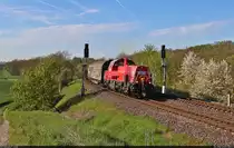 Ein Nahgüterzug brummt mit 261 048-3 (Voith Gravita 10 BB) nördlich von Sandersleben(Anh) Richtung Güsten.

🧰 DB Cargo
🕓 5.5.2023 | 8:21 Uhr