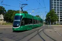 BVB Basel Bombardier Flexity Be4/6 Wagen 6013 am 11.07.23 in Basel