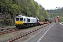 ECR 266 429-0 steht mit ihrem Militärzug aus Baumholder nach dem Fahrtrichtungswechsel bereit zur Weiterfahrt in Richtung Neunkirchen(Saar). (29.04.2023)