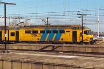 390 7712 mDDM am 02.März 2002 in der Amsterdam Centraal Station. (Fotoscan)