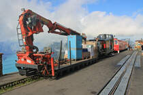 Brienz Rothorn Bahn: Der morgendliche Güterzug hat das Rothorn erreicht. Diesellokomotive 9 aus dem Jahr 1975. 3.August 2023 