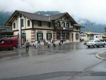 Das Bahnhofsgeb�ude von Meiringen am 7.8.2007