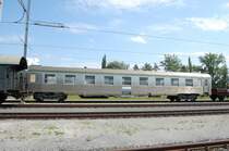 Im Gleisvorfeld vin Trimmelkam ein  Silberling  aus Frankreich