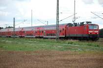 11.09.2007 143 589-0 mit RE von Leipzig nach Dresden unterwegs, zwischen Priestewitz und Niederau.