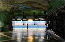 Blaue Linie, Endstation  Kungsträdgården  - 

Die Haltestelle liegt etwa 29 Meter unter Meeresoberfläche. 

22.08.2007 (J)