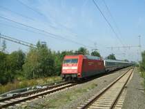 BR 101 027-4 mit IC 2027 nach Passau in Richtung Dortmund Hbf.
(14.09.2007)