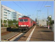 Am 30.08.2007 fuhr 155 220 mit einem gemischten G�terzug durch den Bahnhof Frankfurt am Main-Niederrad in s�dlicher Richtung.