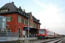 650 018 stand am 15.09.07 mit drei weiteren RegioShuttles als Zusatzzug nach Ulm HBF f�r den Brenzbahn-Erlebnistag auf Gleis 1 des Bahnhofs Langenau.