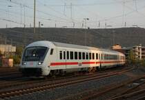 IC 2163 von Karlsruhe HBF nach N�rnberg HBF f�hrt hier aus dem Aalener Bahnhof aus. Foto: Freitag, den 14.09.07.
