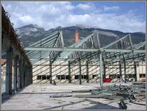 Die letzten Stunden der SBB Hauptwerkst�tte in Chur haben geschlagen. Die Hallen weichen einer Wohn�berbauung mit freiem Blick auf den Calanda im Hintergrund. (15.09.2007)