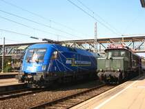 Neu und alt stehen friedlich beisammen: 1116 911-7 der MWB und E94 192 beim Modellbahntreff in G�ppingen 16.9.07