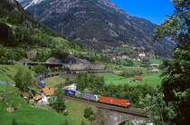 185 106 + 486 504, Wassen, 10.09.2011.
